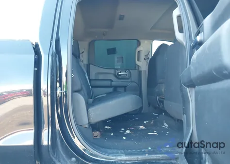 2020 Chevrolet Silverado 1500 2Wd Short Bed Custom z USA, uszkodzony, nr VIN 1GCPWBEK9LZ349774